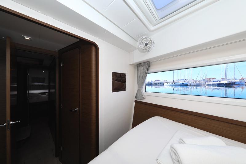 Book yachts online - catamaran - Lagoon 42 - CUZAMEN - rent