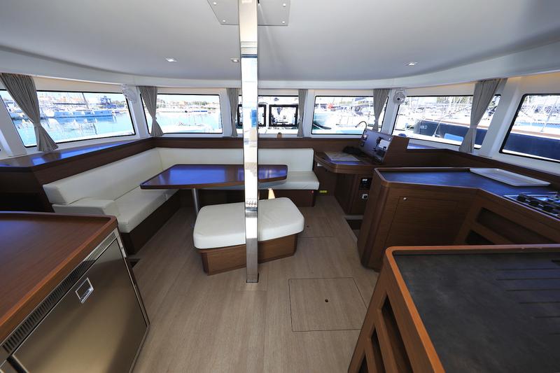 Book yachts online - catamaran - Lagoon 42 - CUZAMEN - rent
