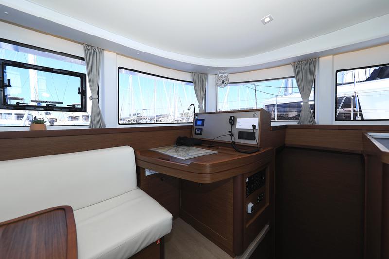 Book yachts online - catamaran - Lagoon 42 - CUZAMEN - rent