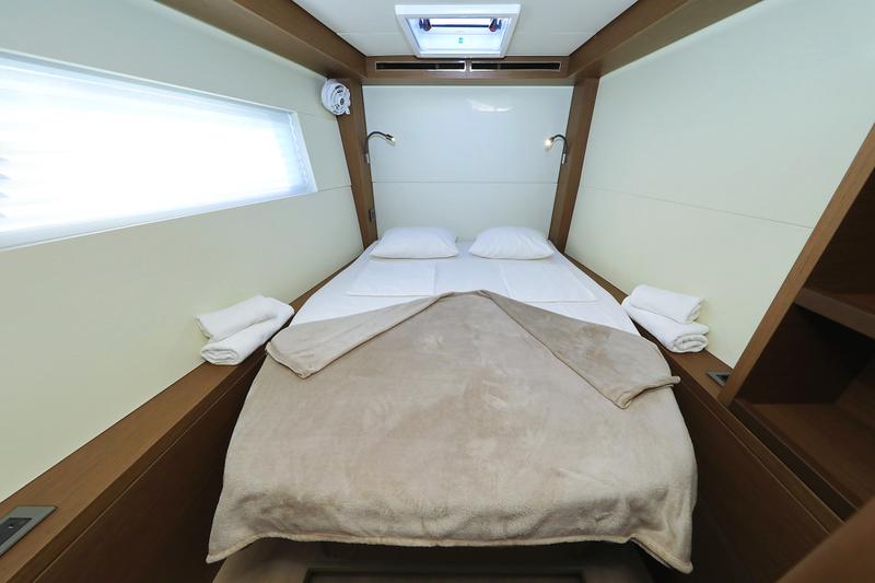 Book yachts online - catamaran - Lagoon 50- owner version - RAGNAR Air Condition Generator Watermaker - rent