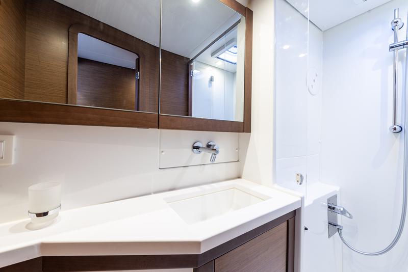 Book yachts online - catamaran - Lagoon 450 F - Wander - A/C- GEN &amp; WATERMAKER - rent