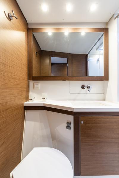 Book yachts online - catamaran - Lagoon 450 F - Wander - A/C- GEN &amp; WATERMAKER - rent