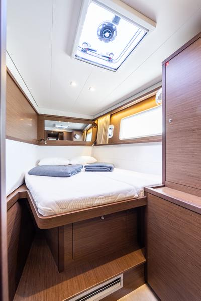 Book yachts online - catamaran - Lagoon 450 F - Wander - A/C- GEN &amp; WATERMAKER - rent