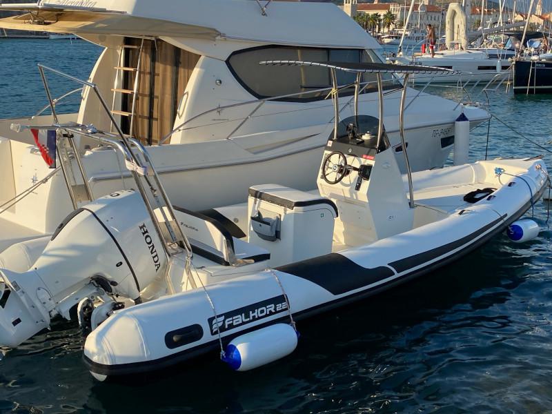 Book yachts online - motorboat - Falkor 22 - Falkor - rent