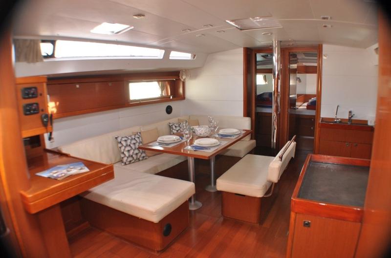 Book yachts online - sailboat - Oceanis 48 - Cheeky Lady - rent