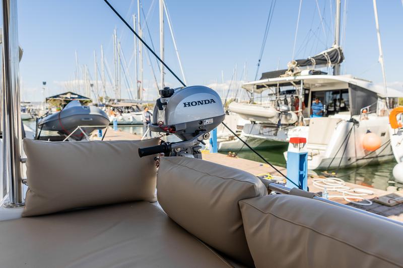Book yachts online - catamaran - Bali 4.1 - 11 - ZEUS - rent