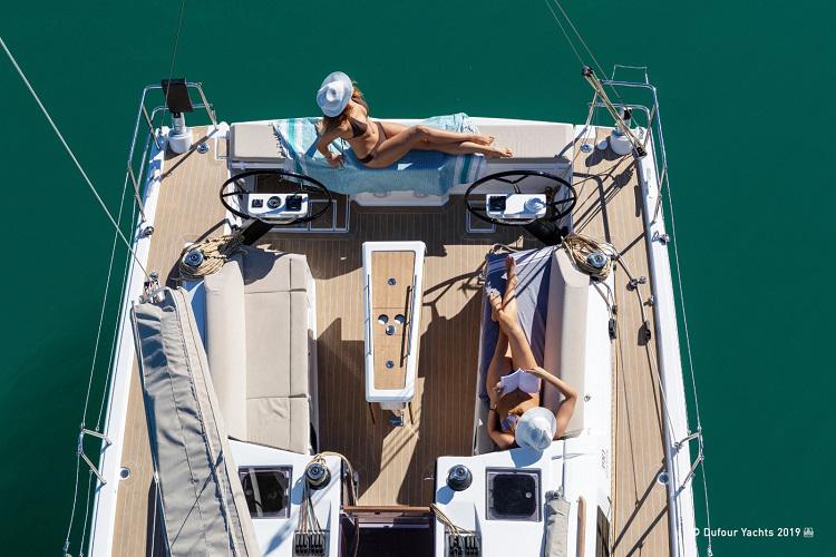 Book yachts online - sailboat - Dufour 390 - Matilda - rent
