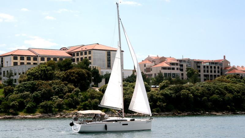 Book yachts online - sailboat - Sun Odyssey 349 - Marie - rent