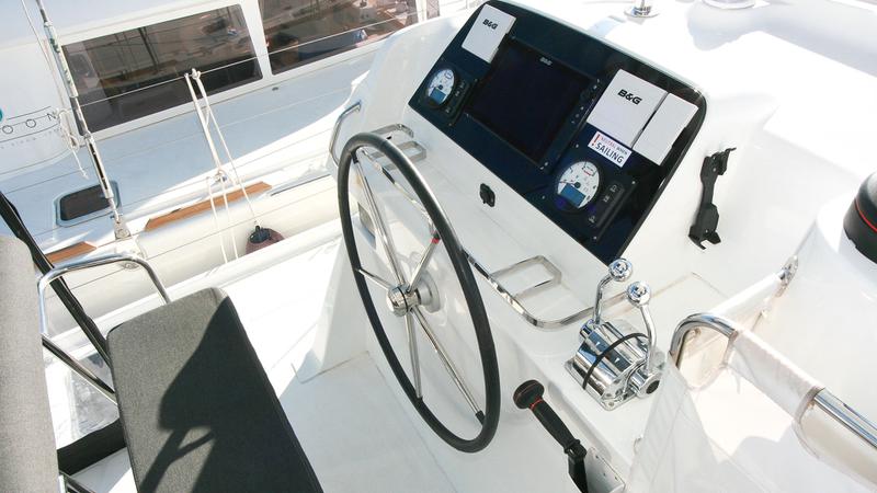 Book yachts online - catamaran - Lagoon 42 - Mona Lisa II - rent