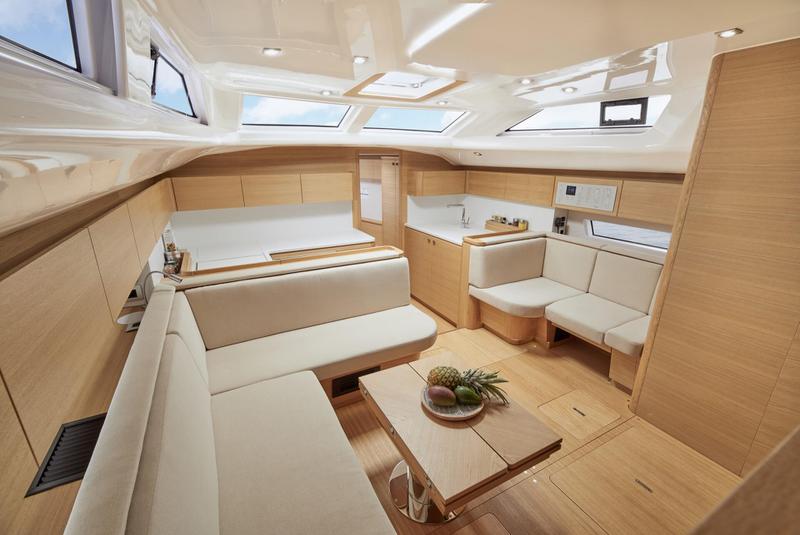 Book yachts online - sailboat - Elan GT6 - Elan GT 6 Porsche Design with AC and Generator - rent
