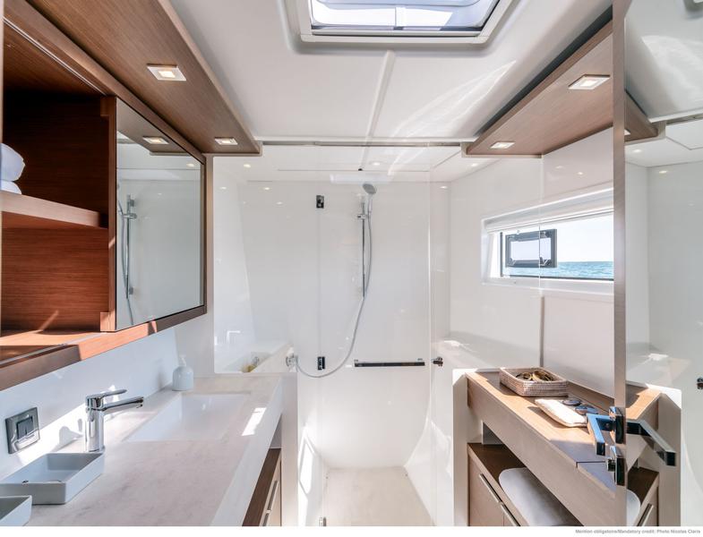 Book yachts online - catamaran - Lagoon 46 - COOLWAY - AC and generator - rent