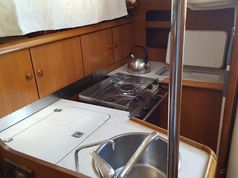 Book yachts online - sailboat - Sun Odyssey 32 - VK- SO32-2004 - rent