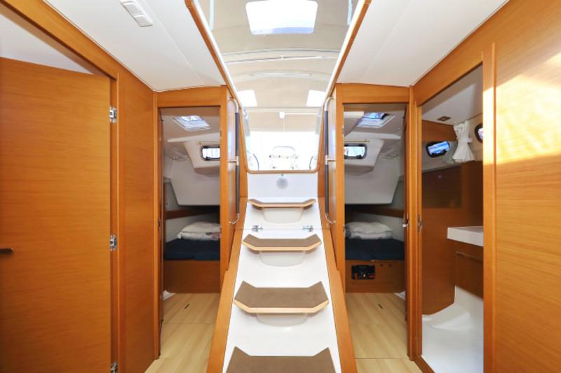 Book yachts online - sailboat - Sun Odyssey 519 - Bora - rent