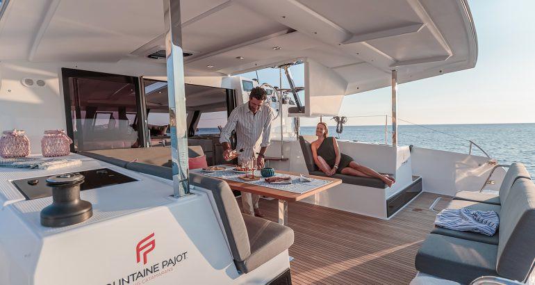 Book yachts online - catamaran - Isla 40 - Joy - rent