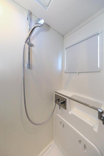 Book yachts online - catamaran - Lagoon 46 - MIDLIFE CRISIS Air Condition Generator Watermaker - rent