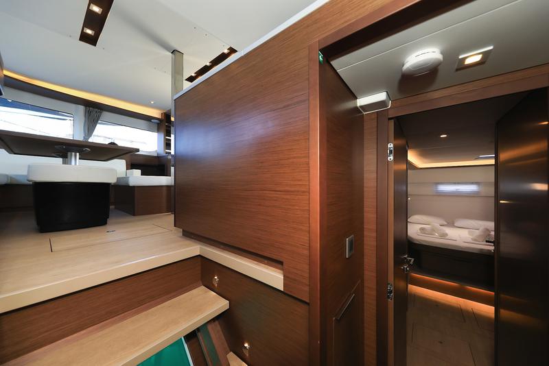 Book yachts online - catamaran - Lagoon 46 - MIDLIFE CRISIS Air Condition Generator Watermaker - rent