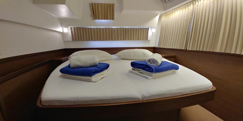 Book yachts online - catamaran - Lagoon 42 - Sao - rent