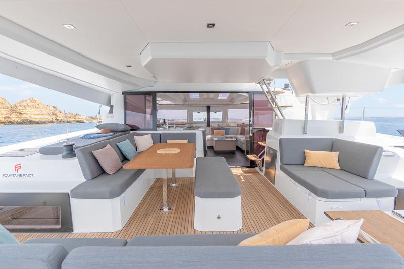 Book yachts online - catamaran - Elba 45 - Angie - rent