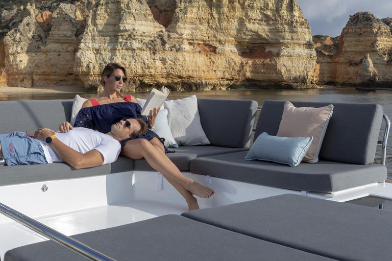 Book yachts online - catamaran - Elba 45 - Angie - rent