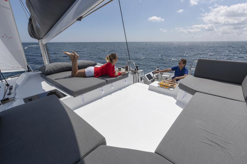 Book yachts online - catamaran - Elba 45 - Angie - rent