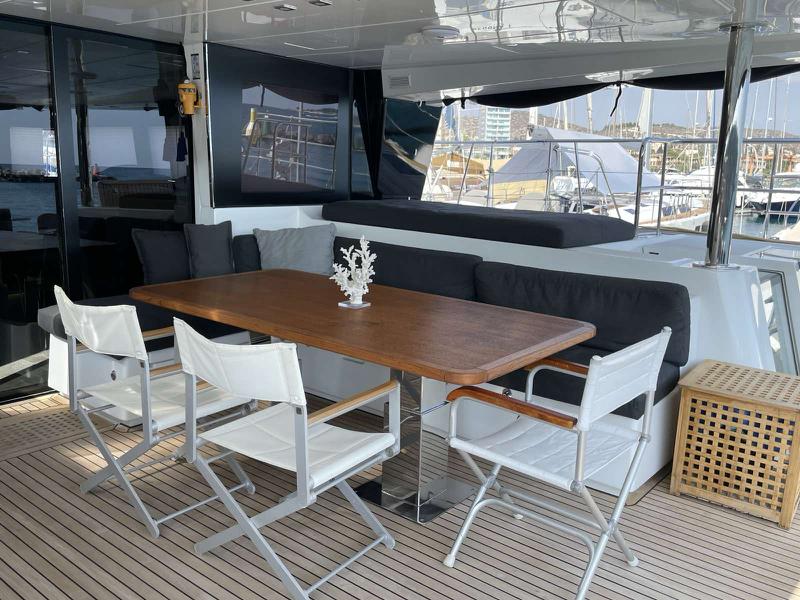 Book yachts online - powercatamaran - Lagoon 630 Powercat LUX - Pearly Gates - rent