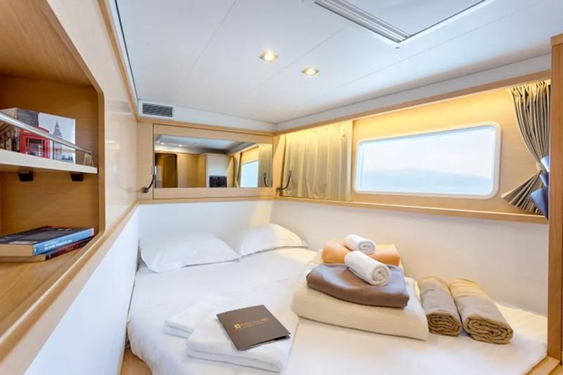 Book yachts online - catamaran - Lagoon 450 F Luxury - Alba Mouse - rent