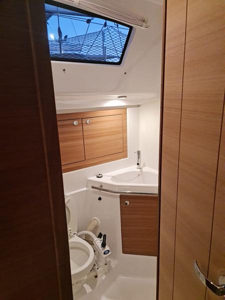Book yachts online - sailboat - Elan Impression 45 - Sokol - rent
