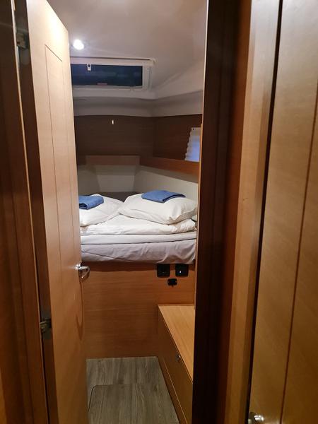 Book yachts online - sailboat - Elan Impression 45 - Sokol - rent