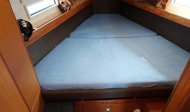 Book yachts online - sailboat - Bavaria Cruiser 41 - Harmes Bavaria 41 Cruiser - rent