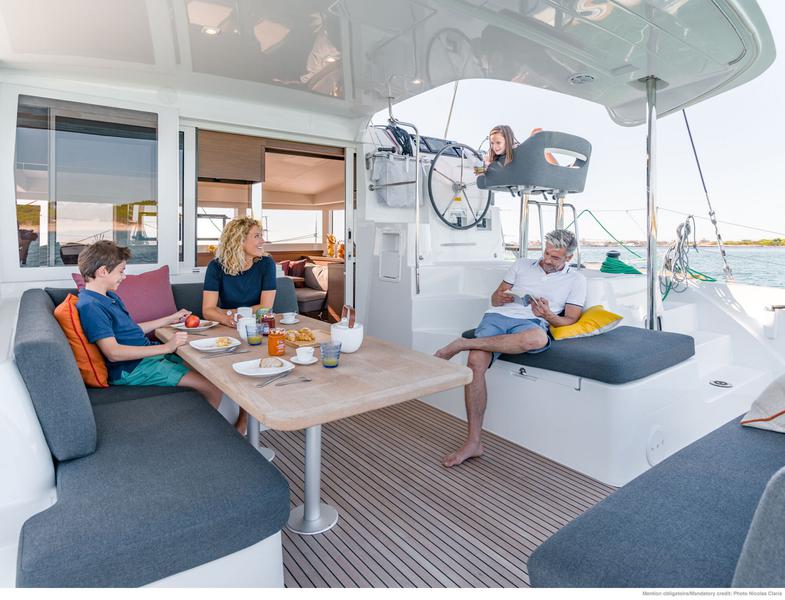 Book yachts online - catamaran - Lagoon 40 - GOA 9 - rent