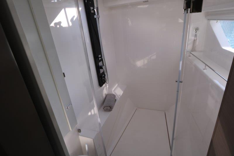 Book yachts online - powercatamaran - Leopard 53 PC - Good Vibes - rent
