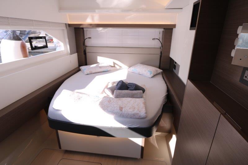 Book yachts online - powercatamaran - Leopard 53 PC - Good Vibes - rent