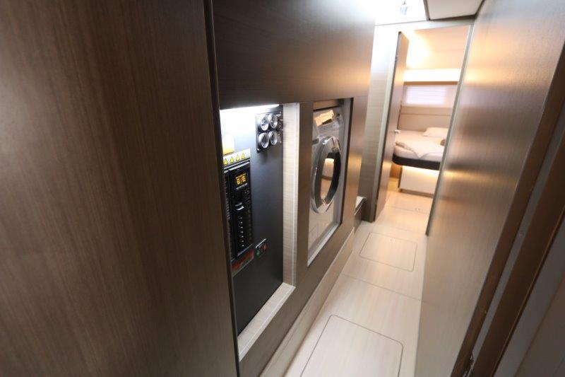 Book yachts online - powercatamaran - Leopard 53 PC - Good Vibes - rent