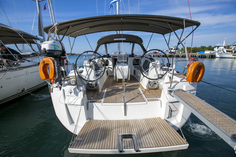 Book yachts online - sailboat - Sun Odyssey 479 - GUINNESS - rent