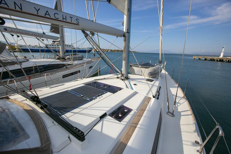 Book yachts online - sailboat - Sun Odyssey 479 - GUINNESS - rent