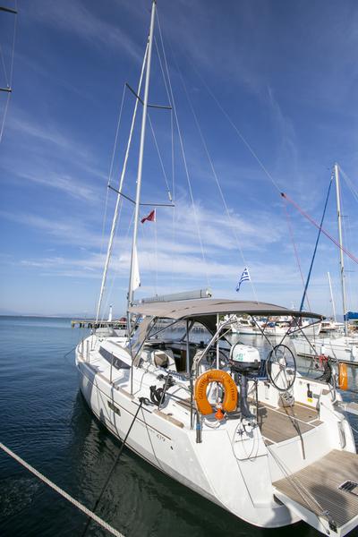 Book yachts online - sailboat - Sun Odyssey 479 - GUINNESS - rent