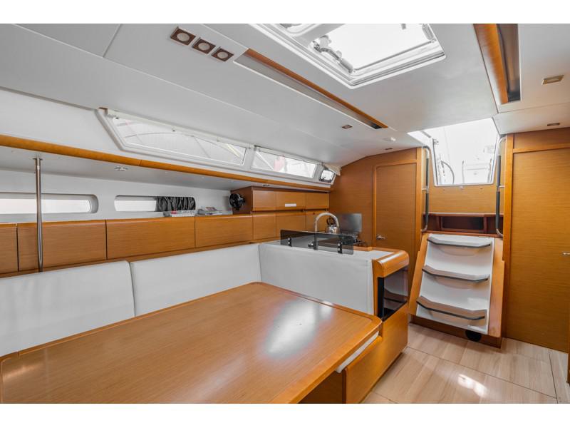 Book yachts online - sailboat - Sun Odyssey 439 - MORGANA - rent