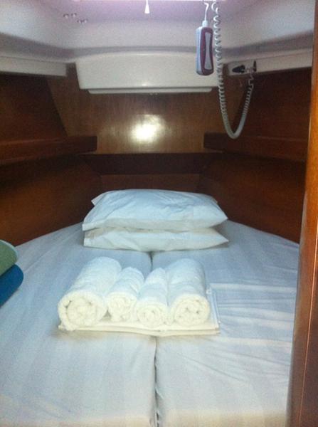 Book yachts online - sailboat - Oceanis 411 - Artemis - rent