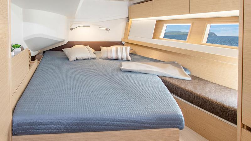 Book yachts online - sailboat - Hanse 588 - FitzRoy - rent