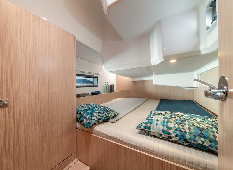 Book yachts online - sailboat - Bavaria C42 - Nirvana - rent