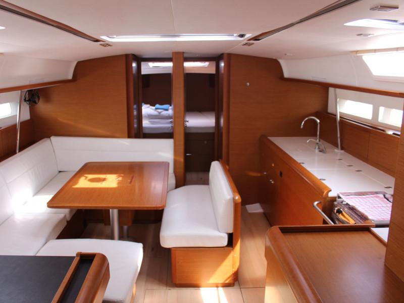 Book yachts online - sailboat - Sun Odyssey 519 - Ciao Bao - rent