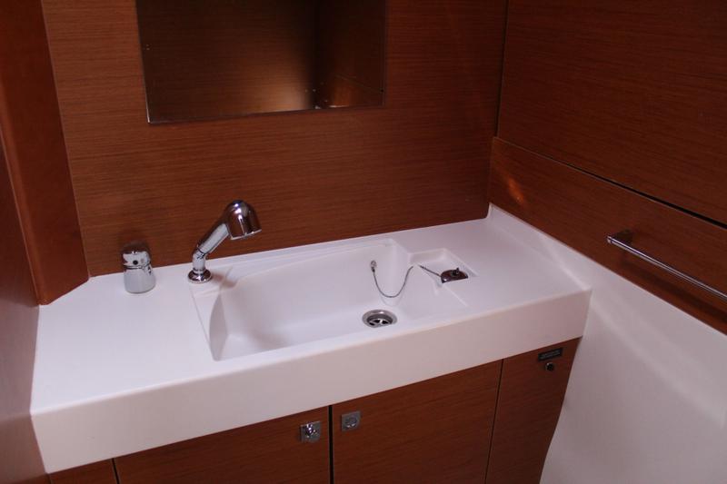Book yachts online - sailboat - Sun Odyssey 519 - Ciao Bao - rent