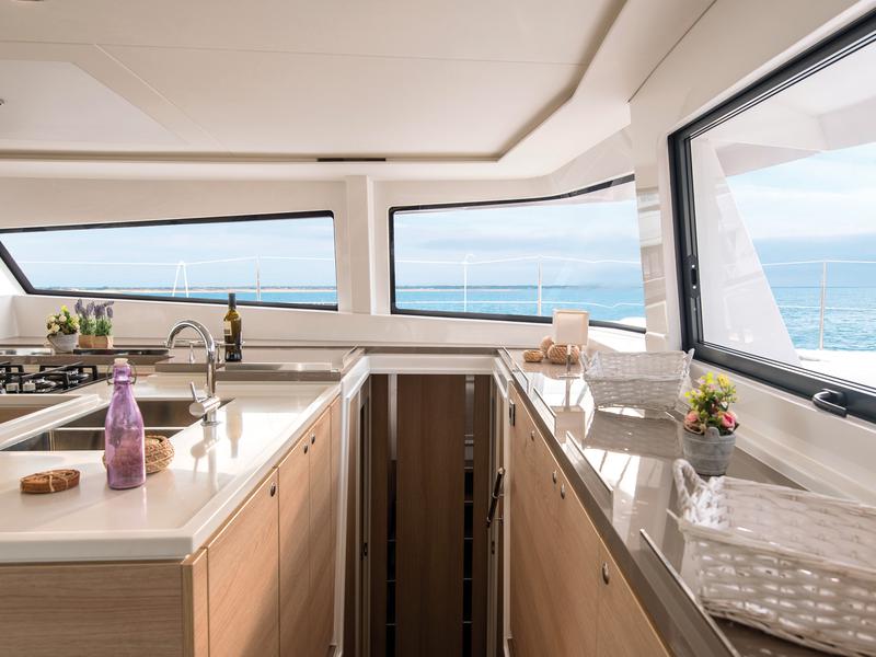 Book yachts online - catamaran - Bali 5.4. - Amura - rent