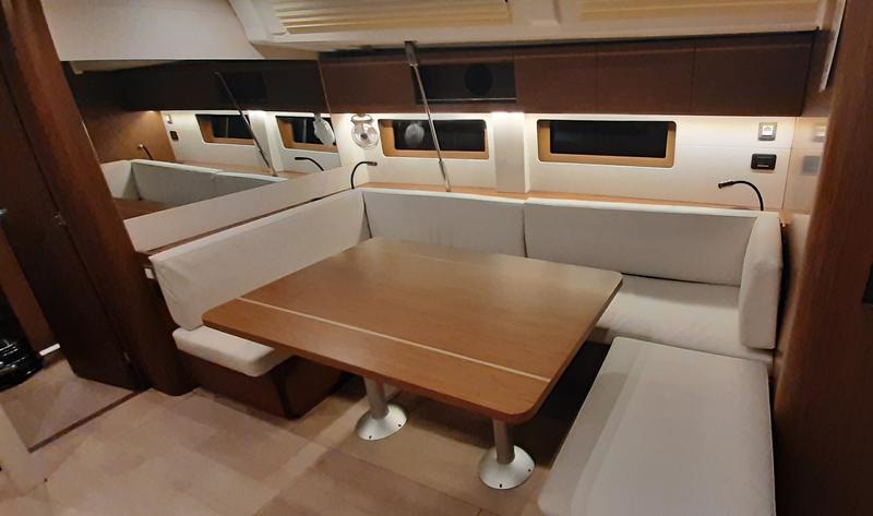 Book yachts online - sailboat - Oceanis 51.1 - RETSINA (5 + 1 cab.) (generator, air condition)  - rent