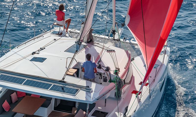 Book yachts online - catamaran - Isla 40 - BLUE SERENITY (Air-conditition, gas barbeque) - rent