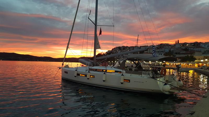 Book yachts online - sailboat - Sun Odyssey 490 - CONTIGO - rent