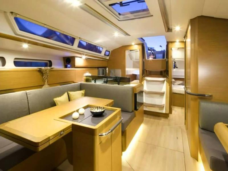 Book yachts online - sailboat - Sun Odyssey 439 - INTI - rent