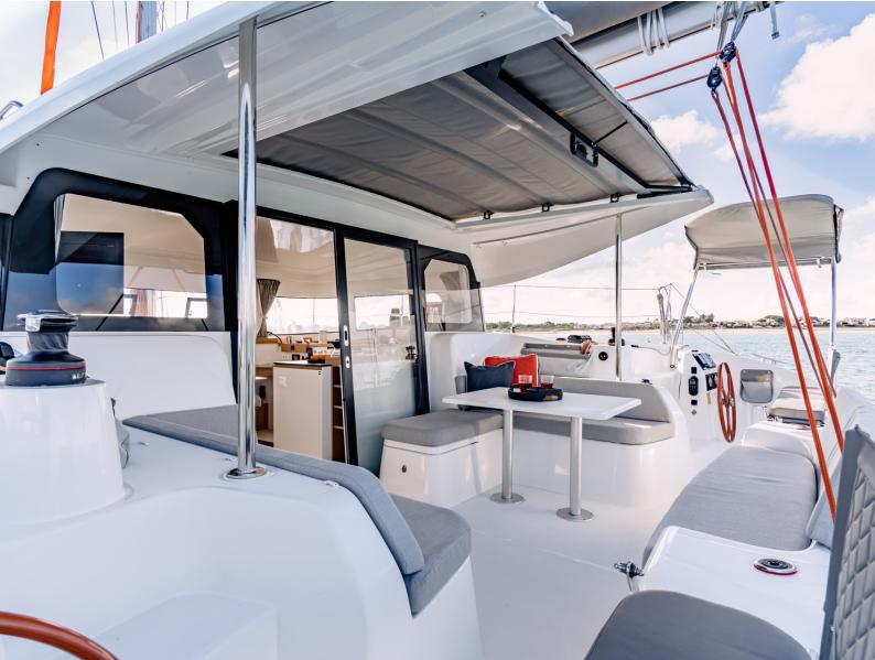 Book yachts online - catamaran - Excess 12 - COCUA - rent