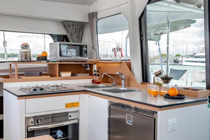 Book yachts online - catamaran - Excess 12 - COCUA - rent