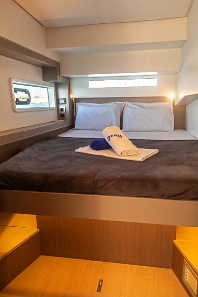 Book yachts online - catamaran - Bali 4.2 - KOS 42.1 - rent